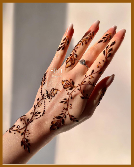 Delicate Khafif Back Hand Art With Dots And Lines Khafif (Minimal) Back Hand Mehndi Design